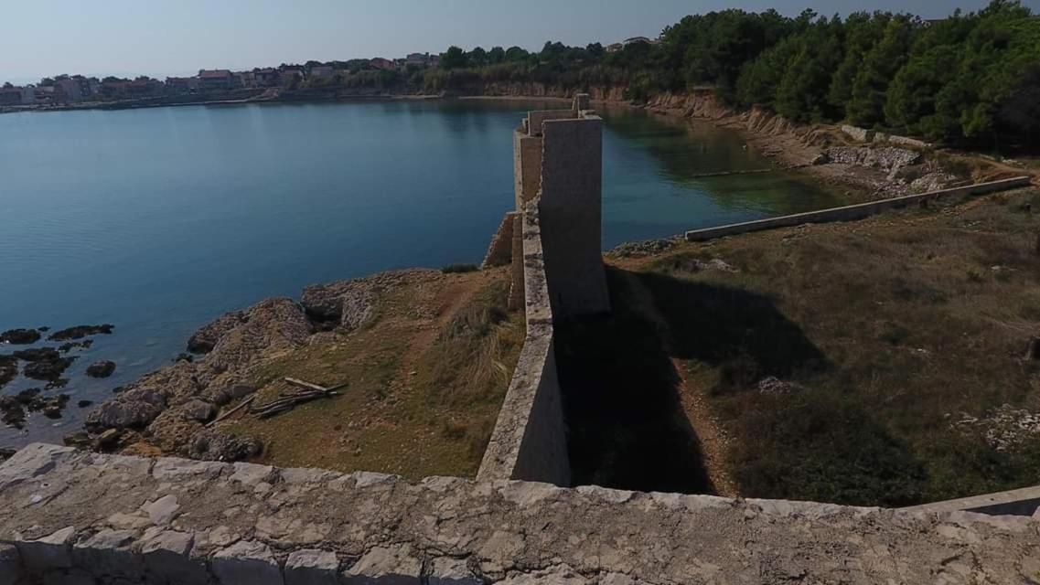 Apartmani Vukadin Vir Esterno foto