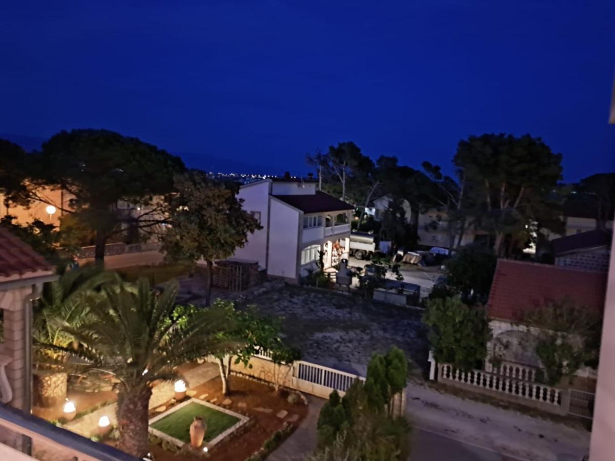 Apartmani Vukadin Vir Esterno foto