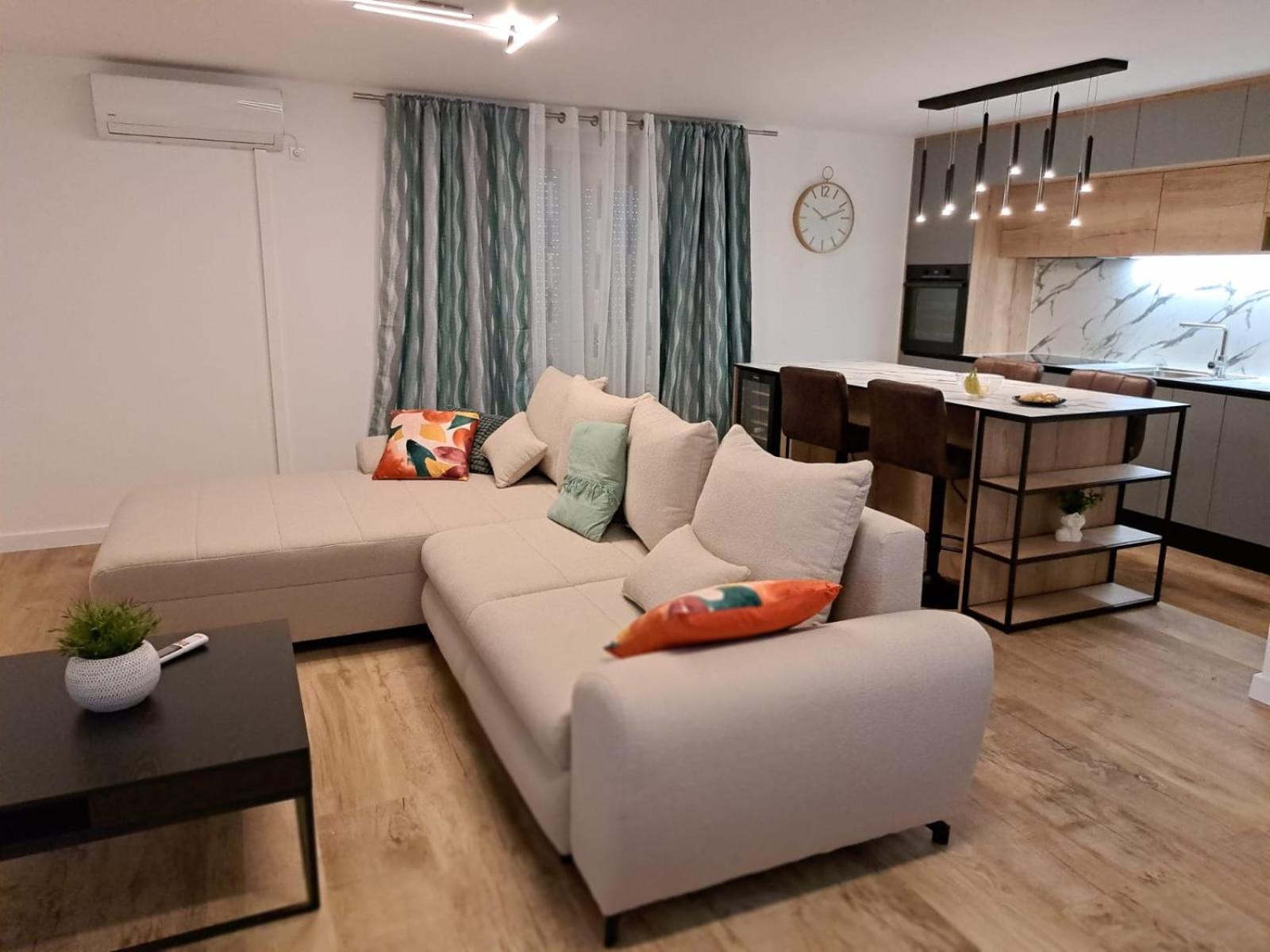 Apartmani Vukadin Vir Esterno foto