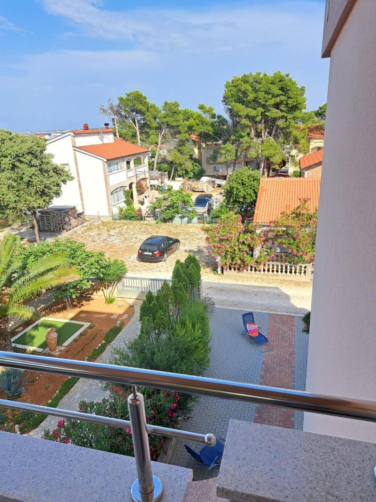 Apartmani Vukadin Vir Esterno foto